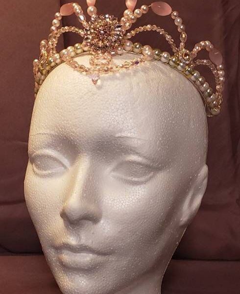 Selling/renting tiara for shows ballet