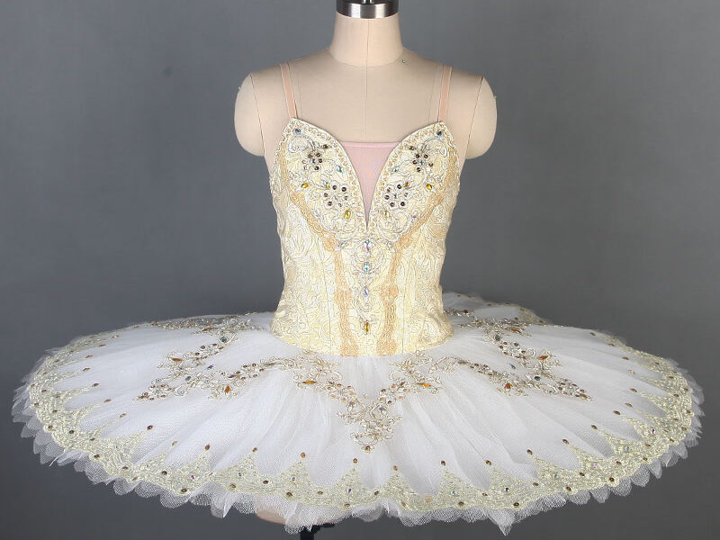 Renting amazing tutu for competitions